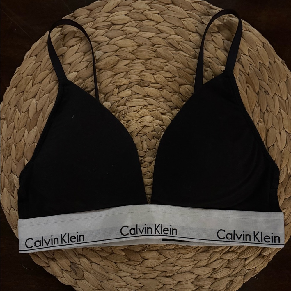 Calvin Klein Women's Black Bralette- size medium